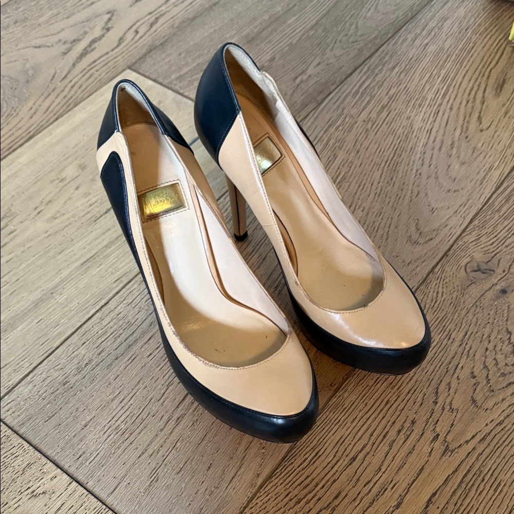 Guess by Marciano Two-Tone Black and Cream Heels